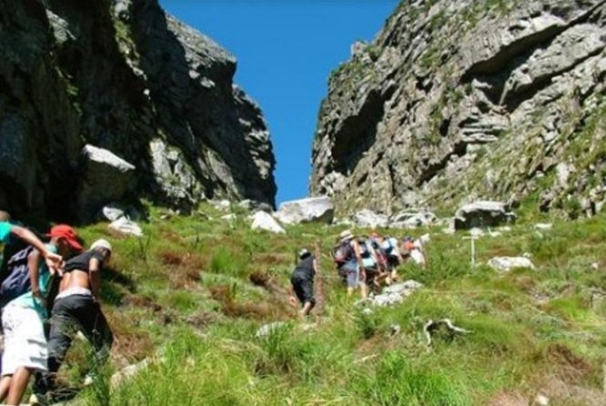 1 day CARPATHIAN PEAKS & CHALETS hike - Chalet Lunch and What To Bring, So You’re Not Hungry at the Wrong Time