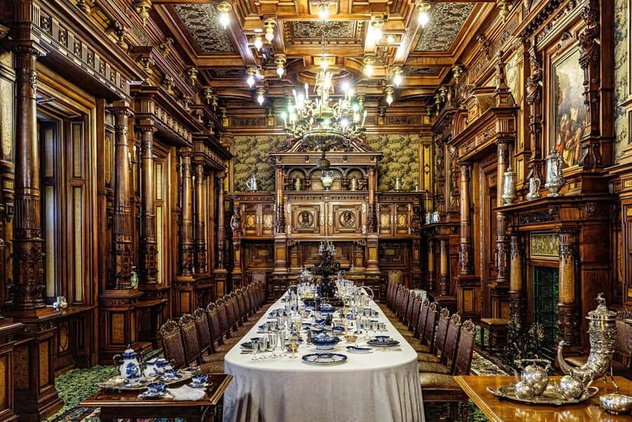 1-Day Minivan Tour 3 Castles : Dracula’s Peles & Wednesday - Skip the Ticket Line, But Budget for Castle Entry