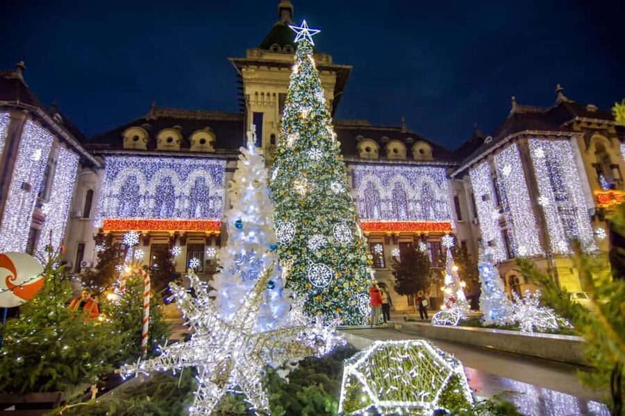 1-Day Tour from Bucharest to Craiova Christmas Market - The ride: 3 hours each way, plus why your guide matters
