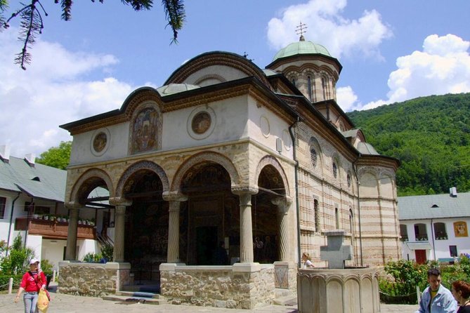 2 Days Private Tour - The Romanian Caves from Bucharest - Polovragi Monastery: religious art plus a 500-year time jump