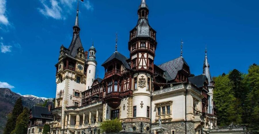 3-Day Medieval Transylvania Package Tour - Sinaia’s Peliș Castle and the royal Neo-Renaissance look