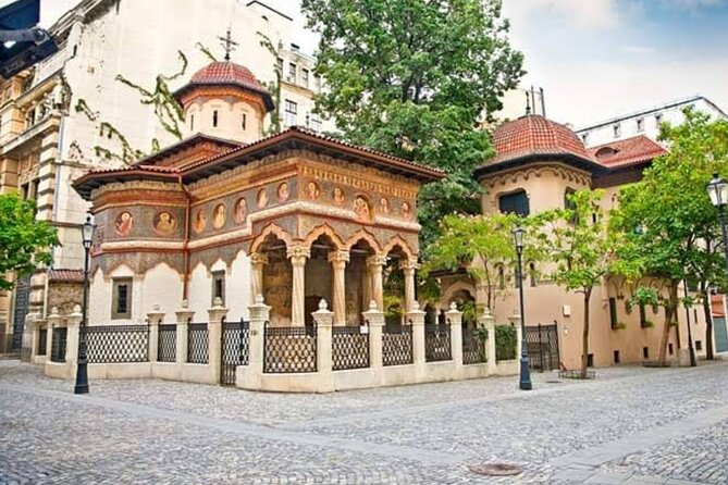 3h Bucharest Private Walking Tour - only your group - A private 3-hour loop through Bucharest’s big story