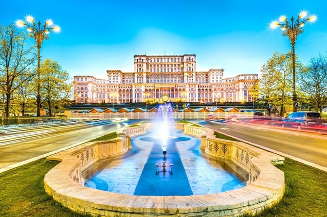 4h Bucharest Panoramic Tour by Car with stops - A four-hour loop that helps you read Bucharest