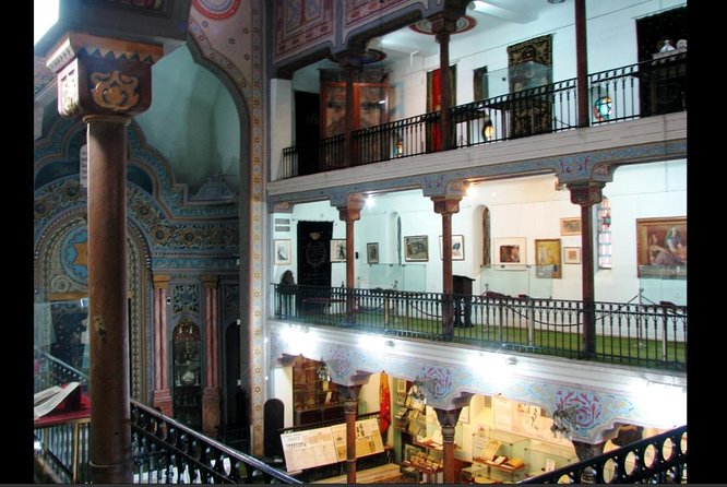 4h Jewish Legacy in Bucharest - Private Tour by Car and Walking - Teatrul Evreiesc de Stat: Hebrew culture on stage, if it’s running