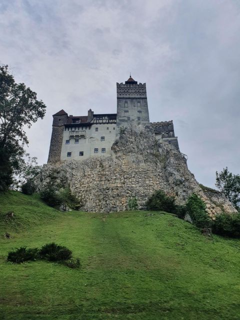 7h Dracula's Castle Private Tour from Bucharest - Fast Tour - Bran Castle: Dracula’s Castle, but with real architecture and a real guide