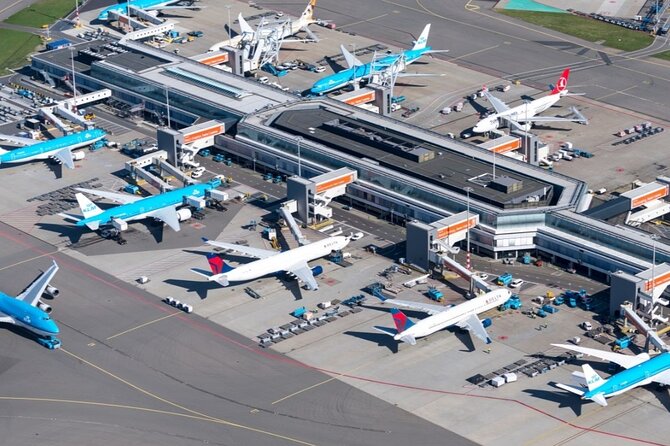 Airport Transfer -One way Bucharest Otopeni Henri Coandă Airport - Price and value: what $27.56 per person really buys you