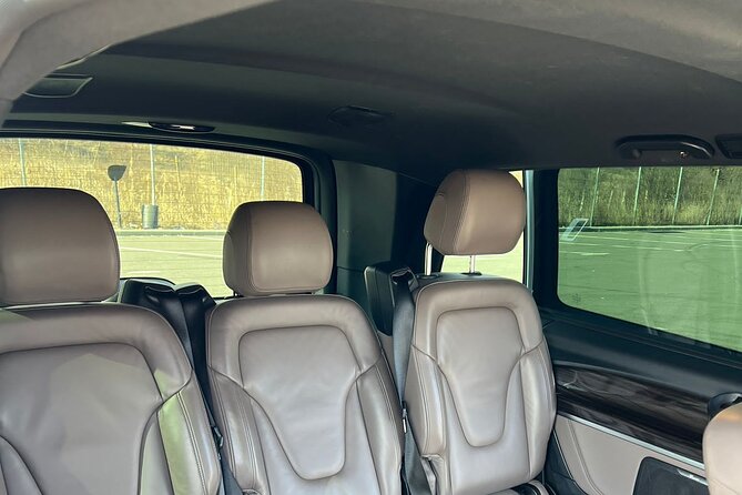 Airport Transfer -One way Bucharest Otopeni Henri Coandă Airport - Practical tips that make this transfer smoother
