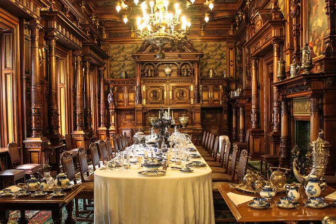 Bear Sanctuary, Bran (Dracula) Castle, Peles Castle From Brasov - Stop 2, Bran Castle: Dracula vibes, plus border history you can actually use