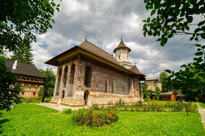 Best of Romania in 10 Days - Day 4: Moldovita and Sucevita UNESCO monasteries, then Iasi at night