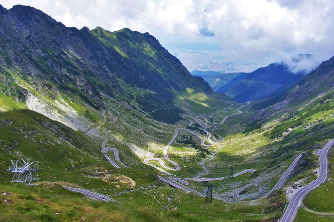 Bran & Peles Castles through the Best Road in the World: Transfagarasan road - From Bucharest to Vidraru Lake: A Scenic Warm-Up (Not Just Transit)