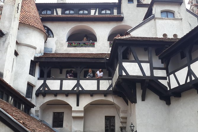 Brasov: Bear Sanctuary, Bran Castle & Rasnov Fortress GUIDED Tour - Stop 2: Bran Castle, Dracula Legends, and the Real-Life Context
