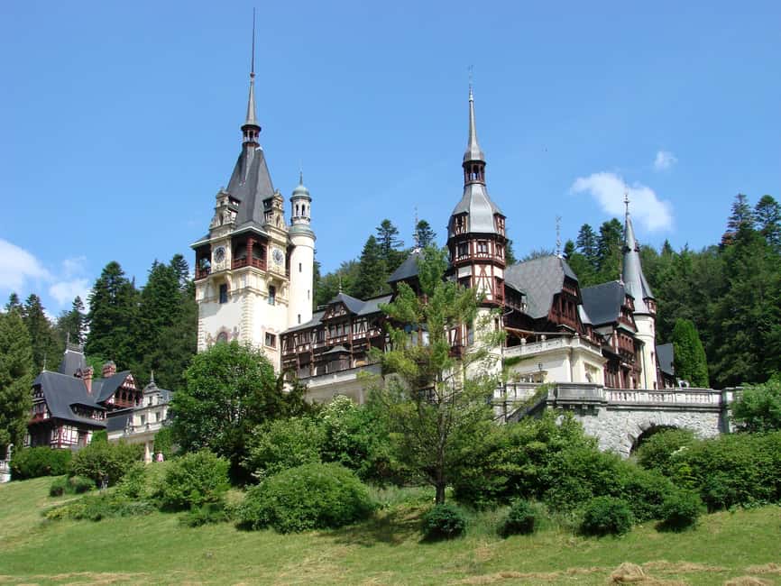 Brașov: Bran, Râșnov, and Peleș Castles Tour with Guide - Price and value: $80 plus the real cost of tickets