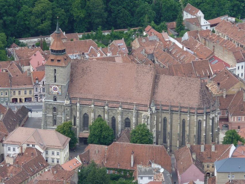 Brasov: Candlelight Tour of Medieval Architecture - Starting at Piata Sfatului, where Brasov sets the tone