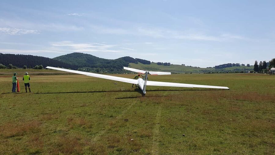 Brasov: Glider Flight Experience at Sanpetru Airfield - Key things to know before you go