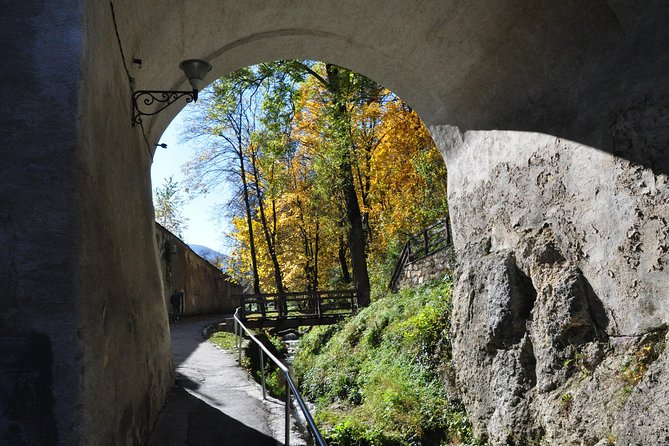 Brasov Old Town Small-Group Walking Tour - Small group, guided storytelling: what you get with max 10 people