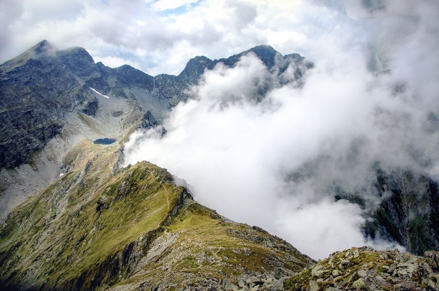 Brasov: Private Fagaras Mountains Trekking Tour - Vanatoarea lui Buteanu Peak or a Lake Walk, Weather Runs the Schedule