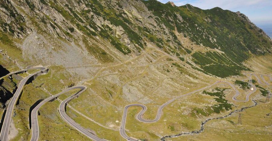Brasov: Private Fagaras Mountains Trekking Tour - Food, Drinks, and the Lunch Option at Balea Lake Hotel