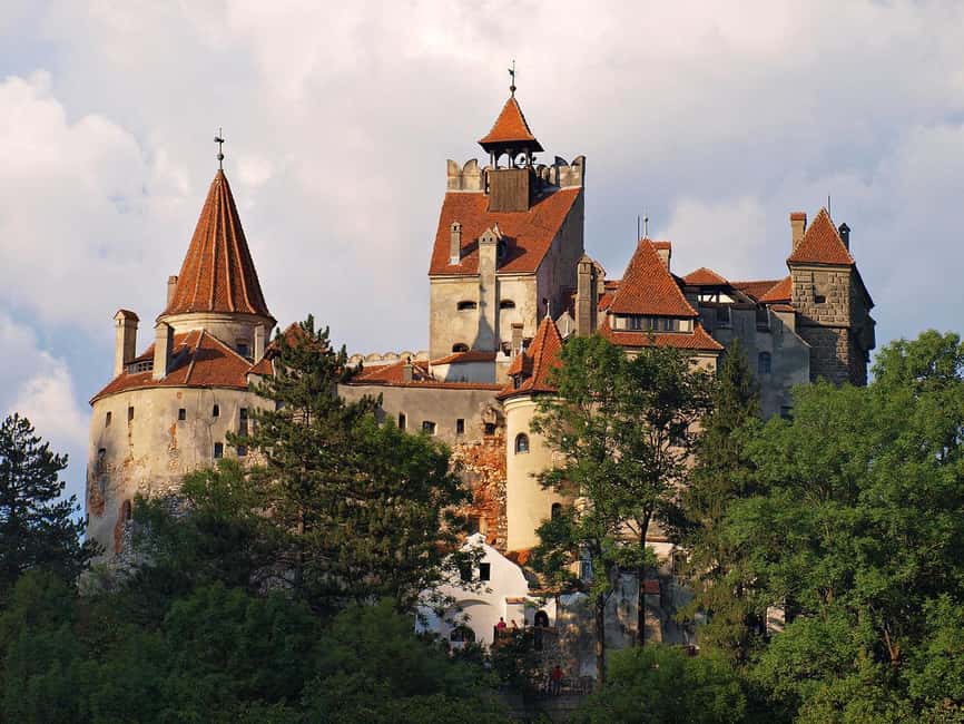 Bucharest: 3 Castles Day Trip Dracula, Peles & "Wednesday" - How the castle order and timing can shift