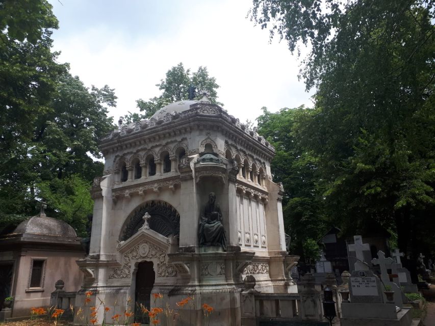 Bucharest: 3-Hour Dark History Tour with a Local - The Vampire of Bucharest: a serial killer story in the city’s 1970s context