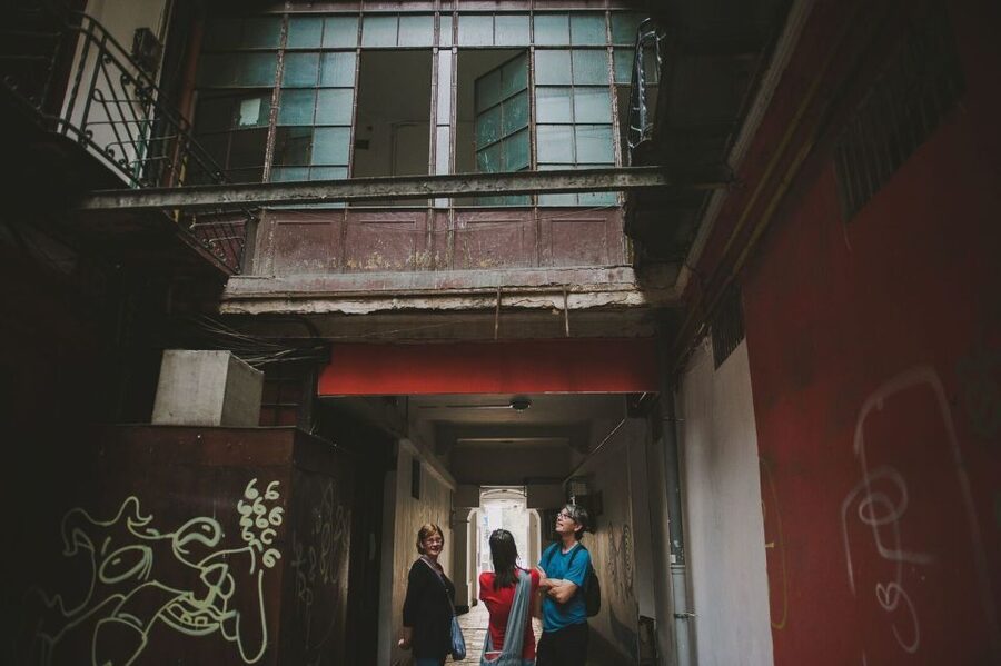 Bucharest: 3-Hour Dark History Tour with a Local - Walking plan, metro tickets, and how to keep it comfortable