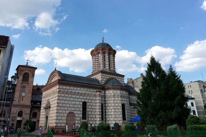 Bucharest 3-hours Walking Tour (Small Groups) - Unirii Square to the Palace of Parliament, a View With Scale