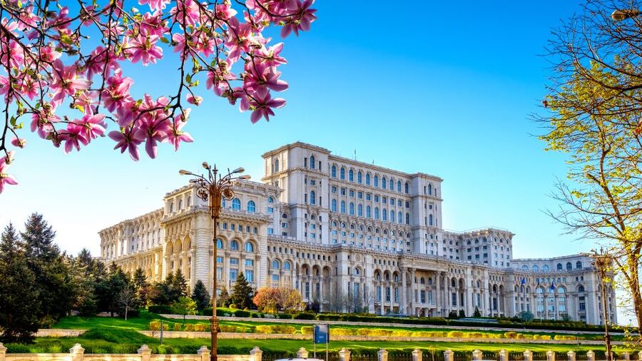 Bucharest: 4-Hour Walking Food Tour in the Old Town - Old Town Bucharest Stops You Will Actually See