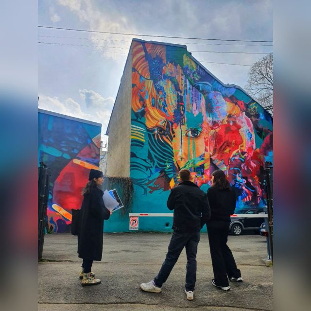 Bucharest: Alternative Sightseeing 2.5-3h-Hour Guided Tour - Street art in Bucharest: why it beats the usual sightseeing script