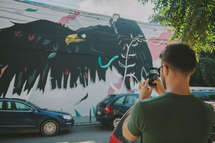 Bucharest Alternative Walking Tour - Zigzagging toward Revolution Square, stories that connect art to the past