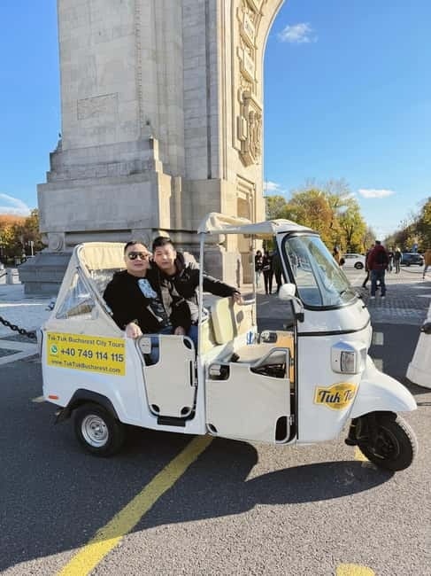 Bucharest: Best of Bucharest Private Tuk-Tuk Tour - Victory Square and the grand boulevards: the city’s modern showrooms