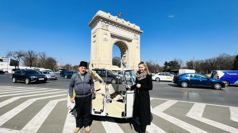 Bucharest: Best of Bucharest Private Tuk-Tuk Tour - Revolution Square to CEC Palace: understanding the city’s turning points