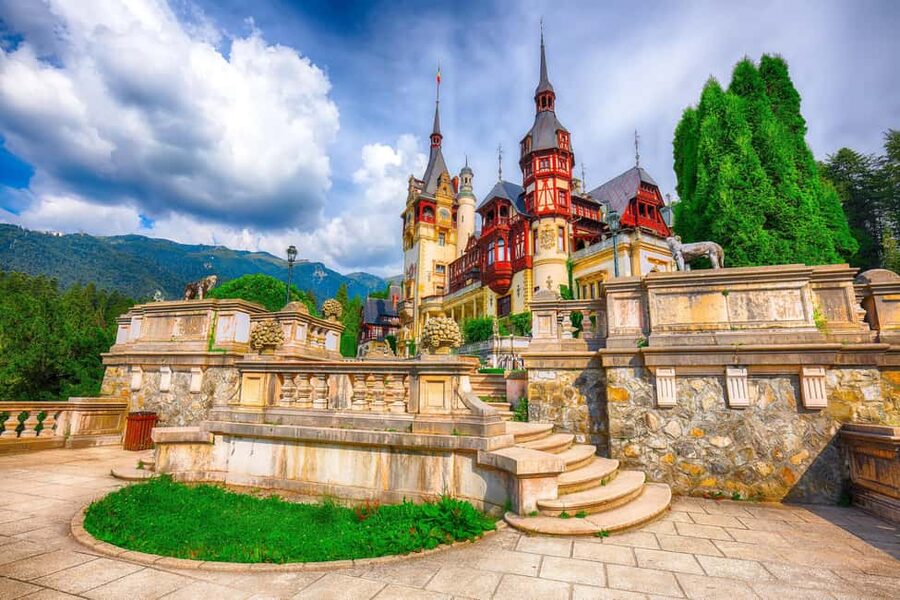 Bucharest: Bran Castle , Peles Castle & Brașov Day Tour - First Stop: Peles Castle And Its Royal Summer Mood