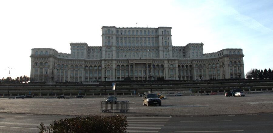 Bucharest by car - full day 'stop and visit' experience - How your guide, Razvan Trancu, raises the quality