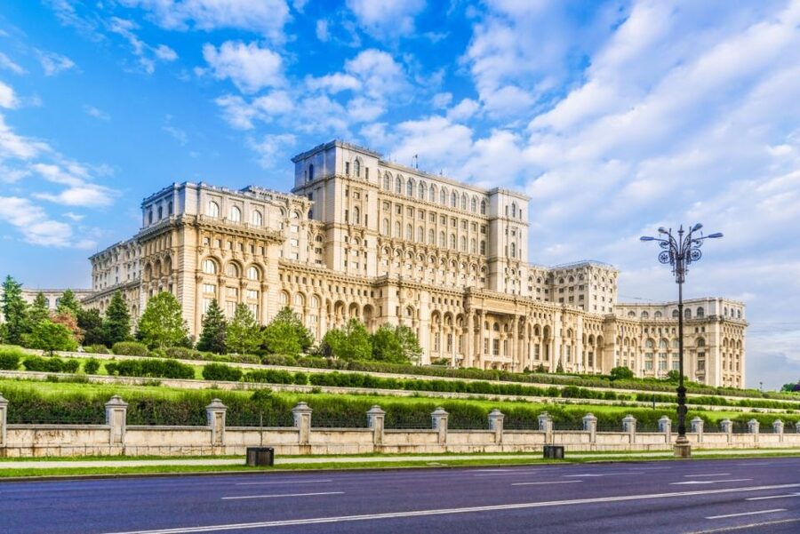 Bucharest City Tour and Wine Tasting - Hotel pickup, WiFi rides, and a small group pace