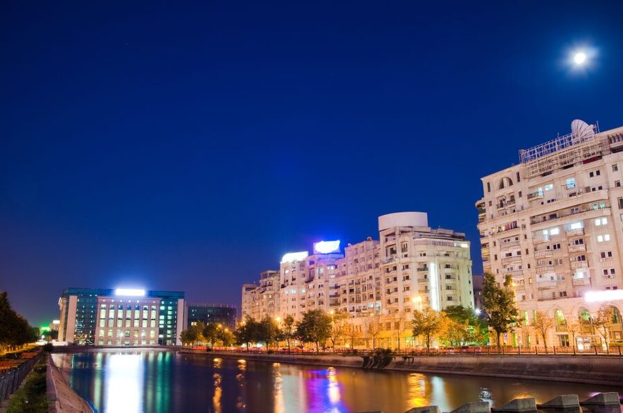 Bucharest: Communist Tour including Ceausescu Residence - Transportation that protects your time (and your energy)