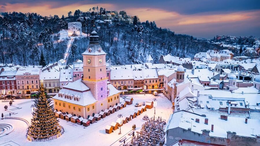 Bucharest : Day Trip Dracula's Castle ,Peles Castle & Brașov - Bran Castle on a Cliff: Dracula Legends, Narrow Corridors, and Time to Wander