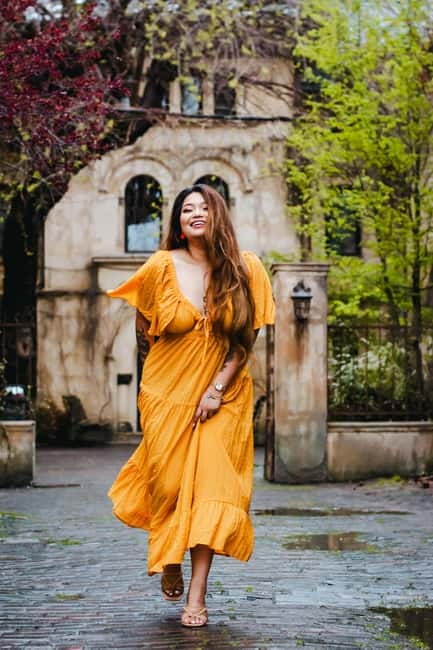 Bucharest: Essential Photo Session in the Charming Streets - Choosing 3 to 5 Stops, Including Secret Photo Locations