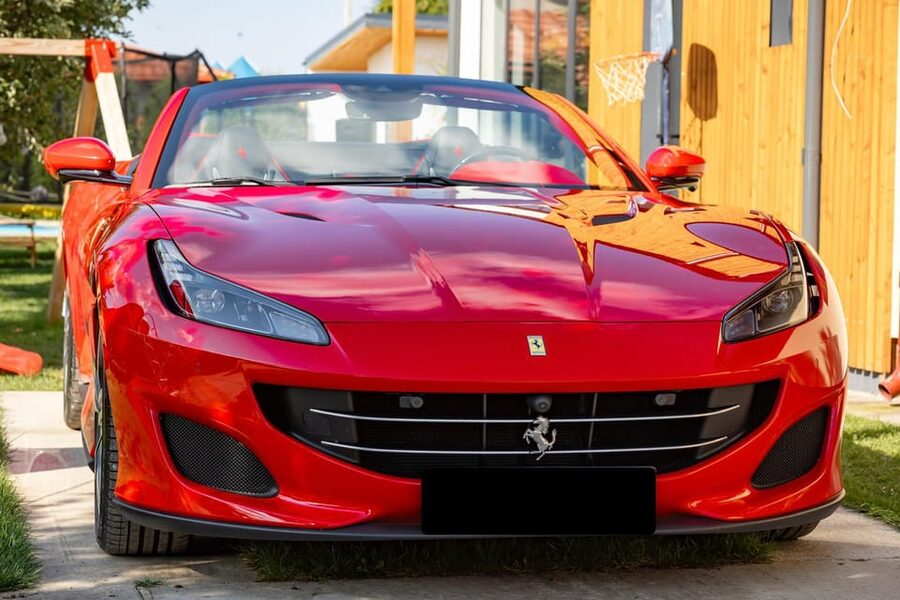 Bucharest: Ferrari Driving Experience - MEDIUM 30min - Your 30-minute route: from Piața Constituției to the city squares