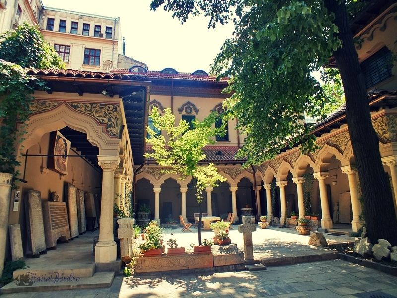 Bucharest: Half Day Bike Tour - Bikes, Helmets, and the Safety Details You’ll Actually Care About
