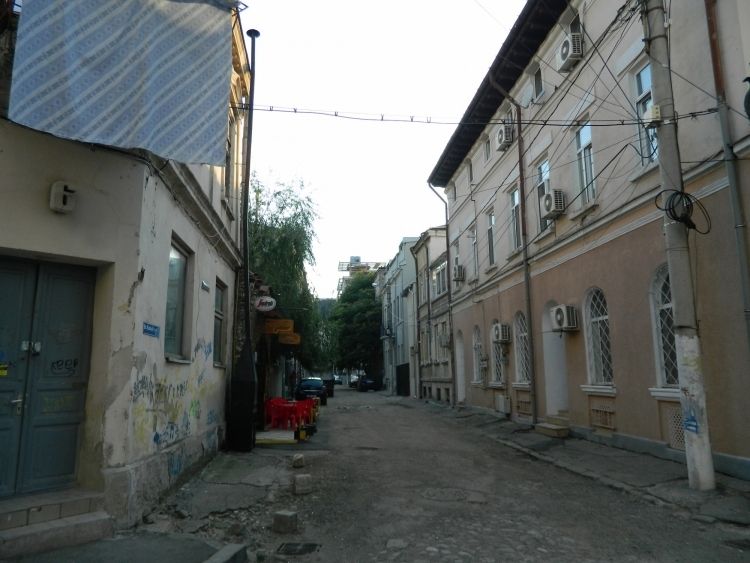 Bucharest: Half Day Bike Tour - Old City First, Then the Communist-Era Shock