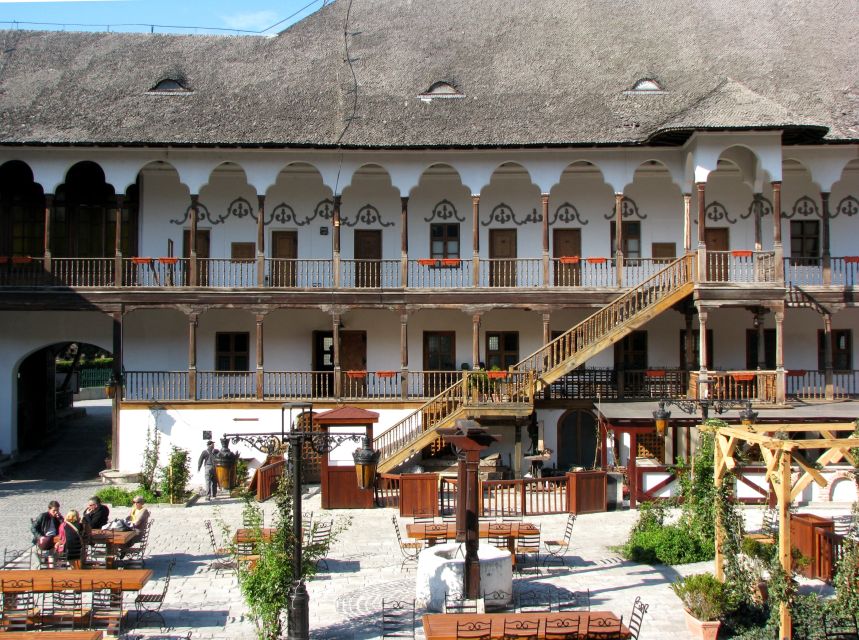 Bucharest: Half Day Bike Tour - Stops and Breaks, Including Shade and a Mid-Ride Café Moment