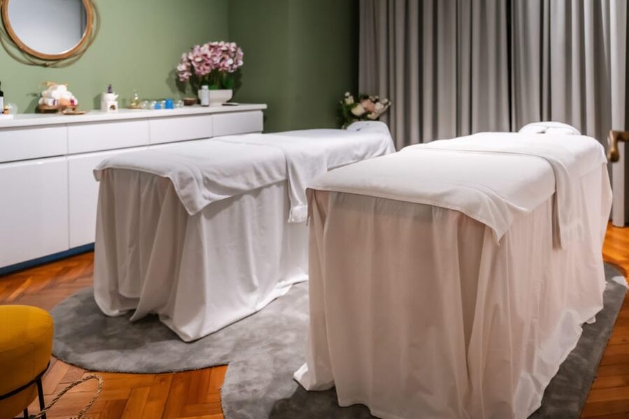 Bucharest: Harmony Wellness Center Massage Treatments - From Meron Caffee to a Quiet Room in Bucharest