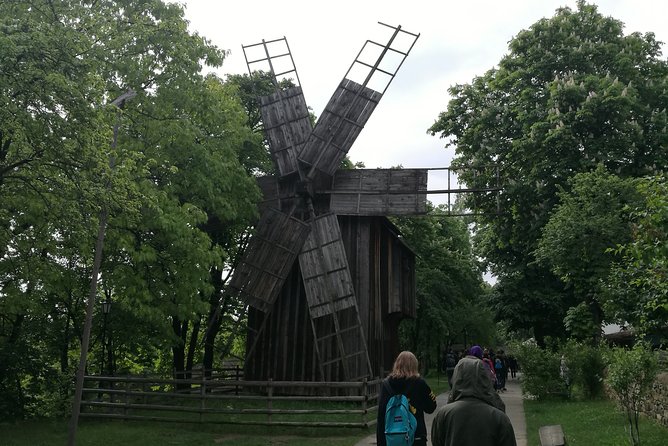Bucharest Highlights Half-Day City Tour with Pickup - Dimitrie Gusti Village Museum (Muzeul National al Satului): what 30 minutes gets you