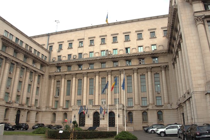 Bucharest in a nutshell - Half Day Private Walking Tour - Stop 7: National Art Museum and the Palace Past