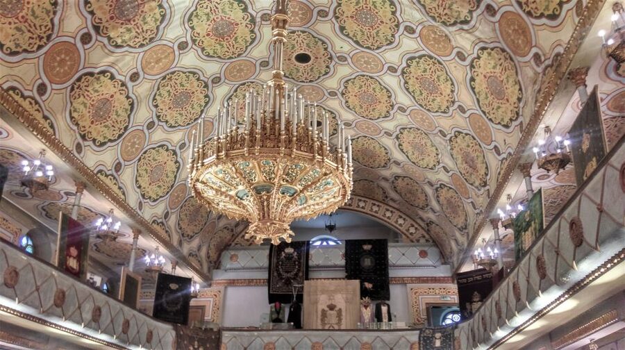 Bucharest Jewish Heritage Private Walking Tour - How the Guide Makes It More Than Sightseeing