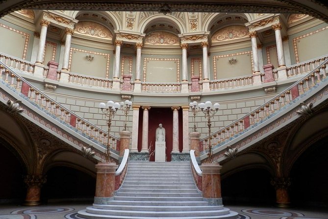 Bucharest Layover Tour (6 - Hour Private City Tour Between Flights) - Optional museum time, when you have enough minutes