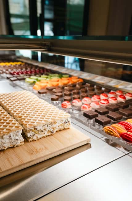 Bucharest: Local Food and History Tour - Bakery Stop: Romanian Pastries and the Kind of Sweet Shop You Remember
