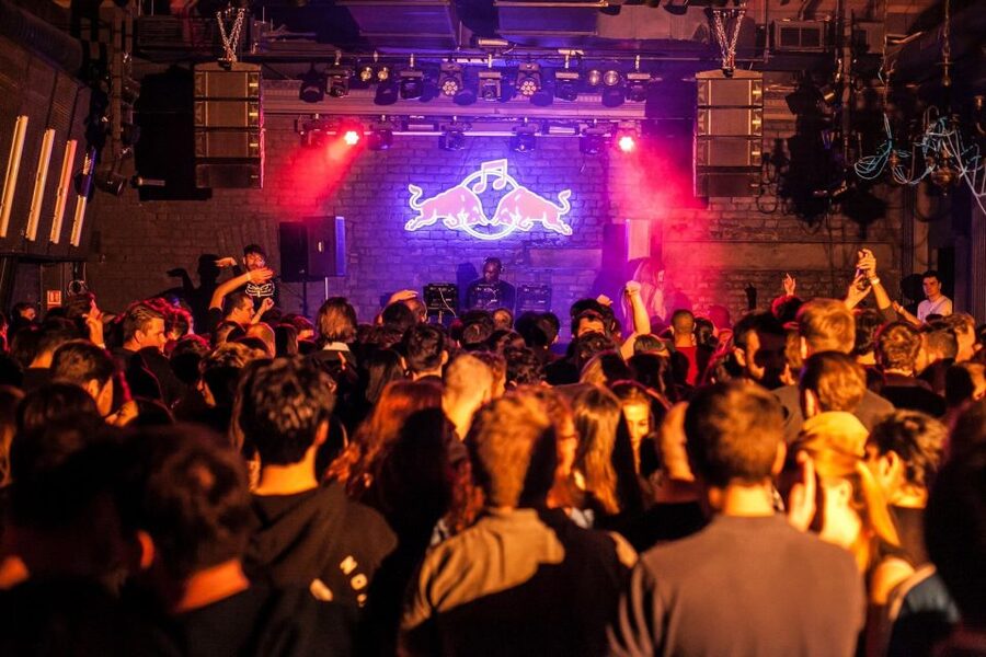Bucharest: Night Life Tour - Key things that make this Bucharest night tour fun
