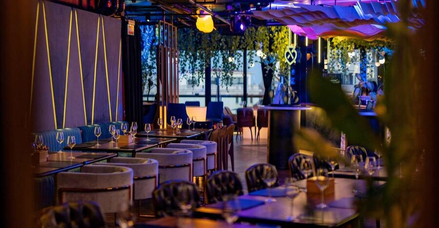 Bucharest: Night Life Tour - Why a guided 4-hour nightlife route beats winging it