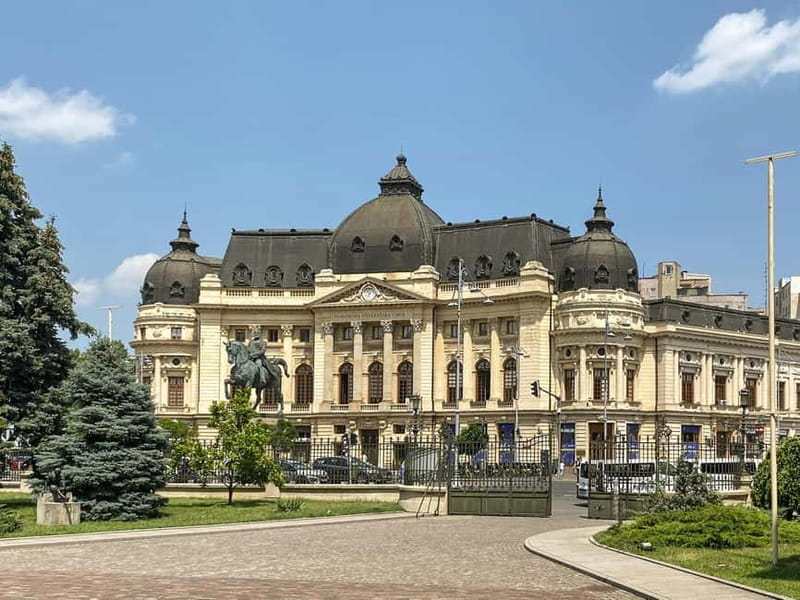 Bucharest: Old Town & Historical Landmark Guided Tour - A break in intensity at Macca-Vilacrosse Passage