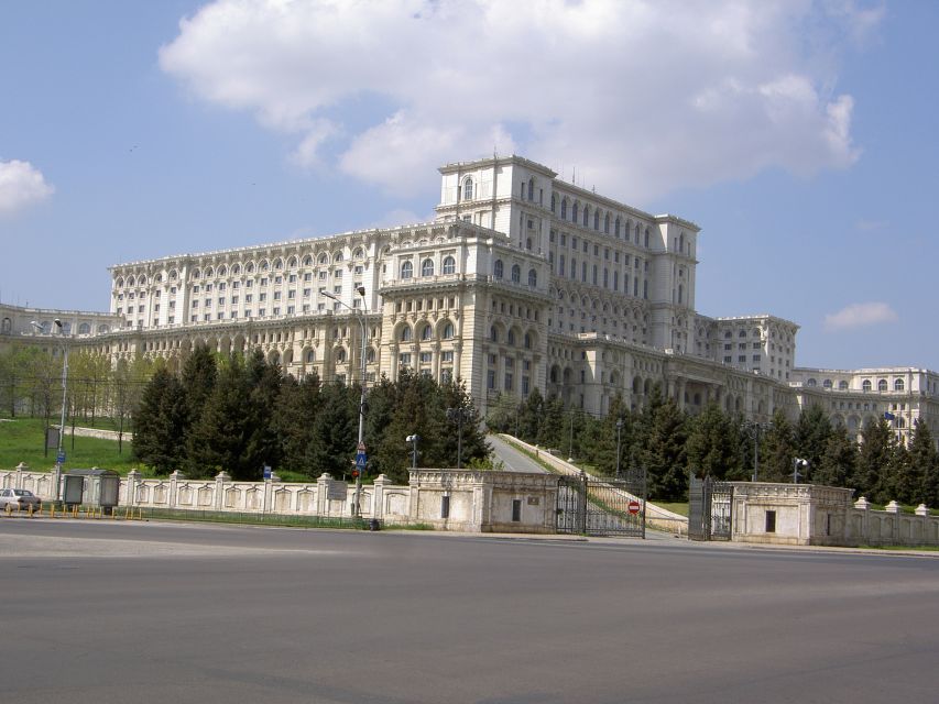 Bucharest: Parliament Senate Entry Tickets and Guided Tour - Timing and meeting point tips that prevent a cold start